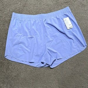 NWT Athleta Hustle 3” Short size 3X